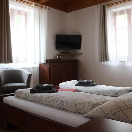 Zevluv Mlyn Hotel Nové Hrady Buitenkant foto