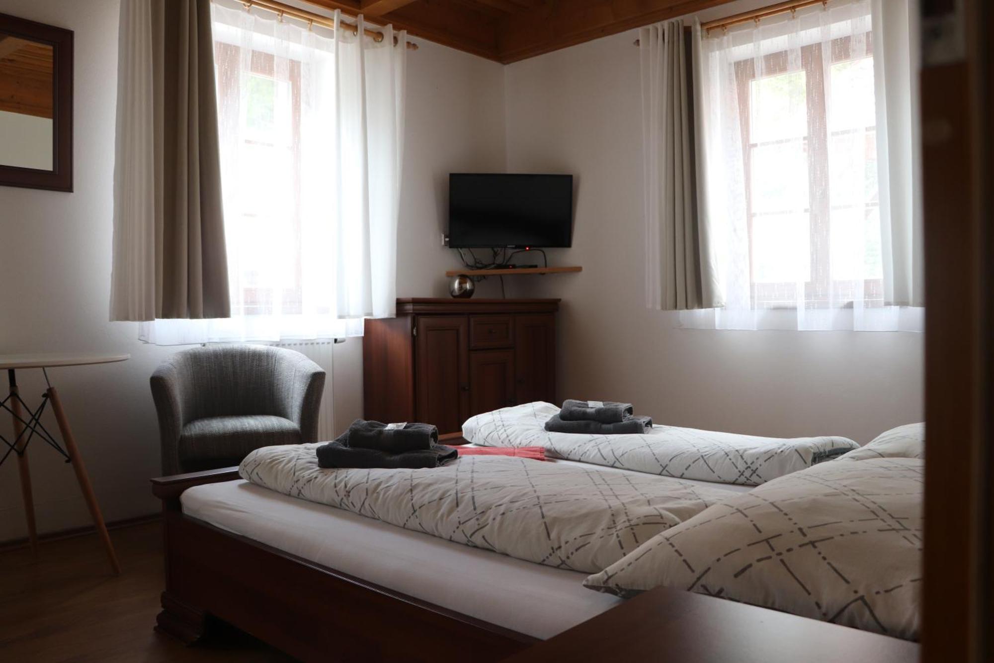 Zevluv Mlyn Hotel Nové Hrady Buitenkant foto